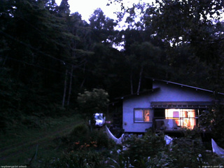 長野県菅平高原 ゆたか山荘 西側(坂上) 2025/08/21 18:45