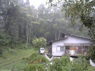長野県菅平高原 ゆたか山荘 西側(坂上) 2025/08/22 17:15