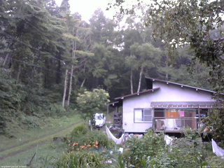 長野県菅平高原 ゆたか山荘 西側(坂上) 2025/08/22 17:45