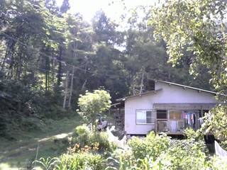 長野県菅平高原 ゆたか山荘 西側(坂上) 2025/08/23 14:15