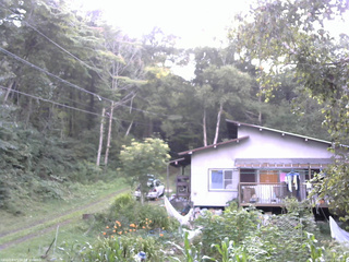 長野県菅平高原 ゆたか山荘 西側(坂上) 2025/08/23 17:00
