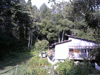 長野県菅平高原 ゆたか山荘 西側(坂上) 2025/08/24 07:15