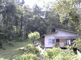 長野県菅平高原 ゆたか山荘 西側(坂上) 2025/08/24 14:15