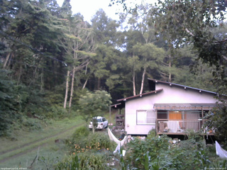 長野県菅平高原 ゆたか山荘 西側(坂上) 2025/08/25 05:30