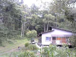 長野県菅平高原 ゆたか山荘 西側(坂上) 2025/08/27 12:15
