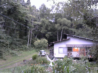 長野県菅平高原 ゆたか山荘 西側(坂上) 2025/08/27 18:15