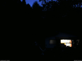 長野県菅平高原 ゆたか山荘 西側(坂上) 2025/08/27 18:45