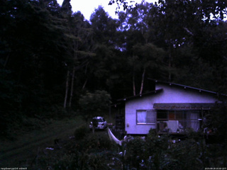 長野県菅平高原 ゆたか山荘 西側(坂上) 2025/08/29 05:00