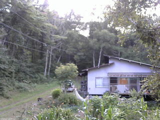 長野県菅平高原 ゆたか山荘 西側(坂上) 2025/08/29 17:00