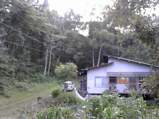 長野県菅平高原 ゆたか山荘 西側(坂上) 2025/08/29 18:00