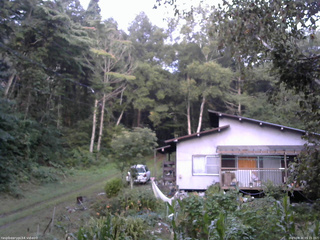 長野県菅平高原 ゆたか山荘 西側(坂上) 2025/08/30 05:15