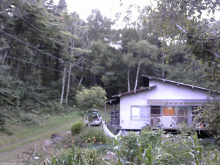 長野県菅平高原 ゆたか山荘 西側(坂上) 2025/08/30 17:45