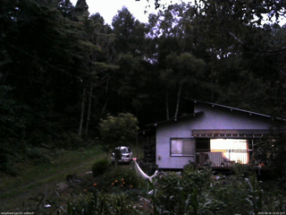 長野県菅平高原 ゆたか山荘 西側(坂上) 2025/08/30 18:30
