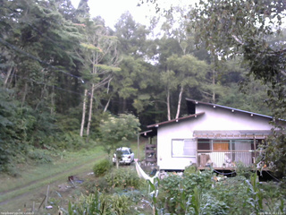 長野県菅平高原 ゆたか山荘 西側(坂上) 2025/08/31 06:15