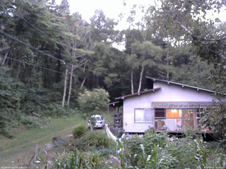長野県菅平高原 ゆたか山荘 西側(坂上) 2025/09/01 18:15