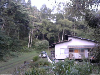 長野県菅平高原 ゆたか山荘 西側(坂上) 2025/09/03 05:45