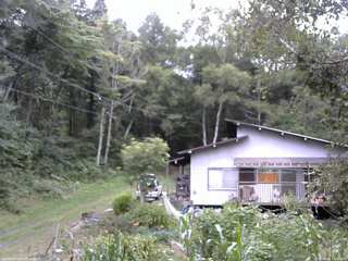 長野県菅平高原 ゆたか山荘 西側(坂上) 2025/09/03 17:00