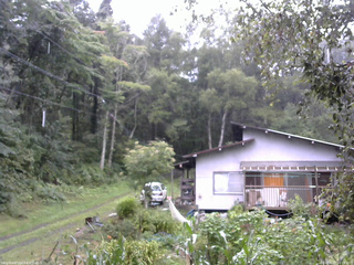 長野県菅平高原 ゆたか山荘 西側(坂上) 2025/09/05 10:15