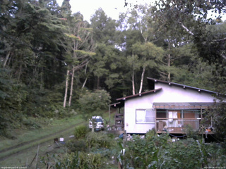 長野県菅平高原 ゆたか山荘 西側(坂上) 2025/09/08 05:15