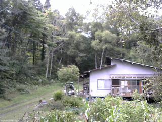 長野県菅平高原 ゆたか山荘 西側(坂上) 2025/09/08 12:15