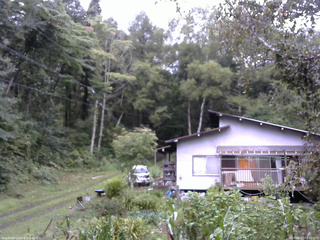 長野県菅平高原 ゆたか山荘 西側(坂上) 2025/09/11 07:00