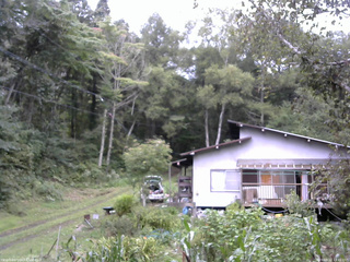 長野県菅平高原 ゆたか山荘 西側(坂上) 2025/09/12 13:45