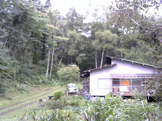 長野県菅平高原 ゆたか山荘 西側(坂上) 2025/09/13 08:00