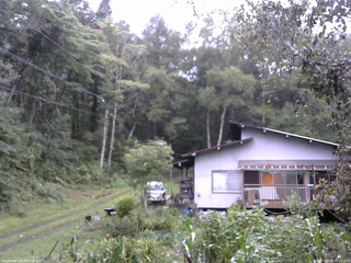 長野県菅平高原 ゆたか山荘 西側(坂上) 2025/09/14 07:15