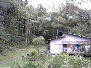 長野県菅平高原 ゆたか山荘 西側(坂上) 2025/09/22 12:15