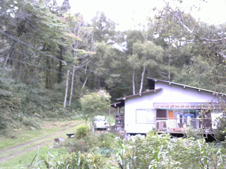 長野県菅平高原 ゆたか山荘 西側(坂上) 2025/09/22 15:15