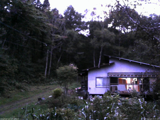 長野県菅平高原 ゆたか山荘 西側(坂上) 2025/09/28 17:45
