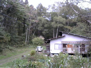 長野県菅平高原 ゆたか山荘 西側(坂上) 2025/09/30 17:15