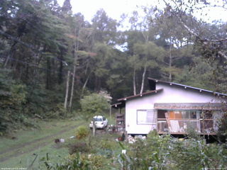 長野県菅平高原 ゆたか山荘 西側(坂上) 2025/10/01 06:00