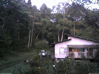 長野県菅平高原 ゆたか山荘 西側(坂上) 2025/10/02 05:30