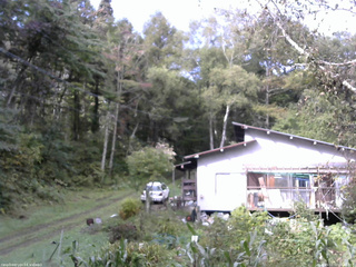 長野県菅平高原 ゆたか山荘 西側(坂上) 2025/10/02 08:45