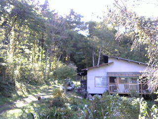 長野県菅平高原 ゆたか山荘 西側(坂上) 2025/10/02 14:30