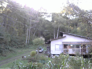 長野県菅平高原 ゆたか山荘 西側(坂上) 2025/10/02 15:30