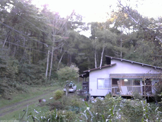 長野県菅平高原 ゆたか山荘 西側(坂上) 2025/10/02 15:45