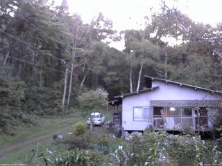 長野県菅平高原 ゆたか山荘 西側(坂上) 2025/10/02 16:30