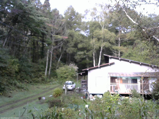 長野県菅平高原 ゆたか山荘 西側(坂上) 2025/10/03 07:00