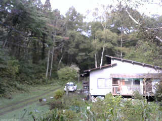 長野県菅平高原 ゆたか山荘 西側(坂上) 2025/10/03 07:15