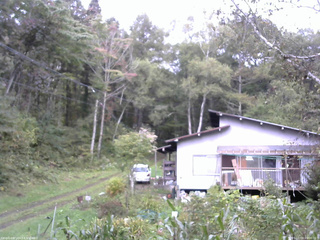 長野県菅平高原 ゆたか山荘 西側(坂上) 2025/10/04 09:00