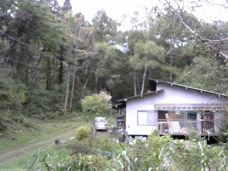 長野県菅平高原 ゆたか山荘 西側(坂上) 2025/10/04 10:45