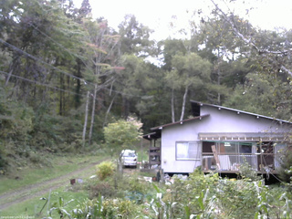 長野県菅平高原 ゆたか山荘 西側(坂上) 2025/10/04 13:15