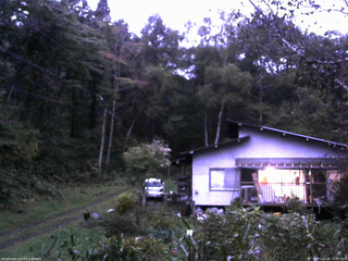長野県菅平高原 ゆたか山荘 西側(坂上) 2025/10/04 17:30