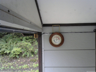 長野県菅平高原 ゆたか山荘 温度計 2025/10/04 06:30