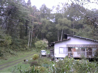 長野県菅平高原 ゆたか山荘 西側(坂上) 2025/10/05 06:45