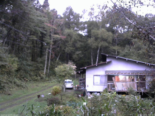 長野県菅平高原 ゆたか山荘 西側(坂上) 2025/10/05 17:15