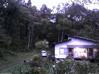 長野県菅平高原 ゆたか山荘 西側(坂上) 2025/10/05 17:30