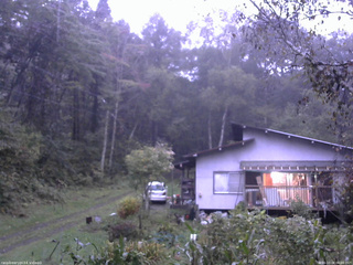 長野県菅平高原 ゆたか山荘 西側(坂上) 2025/10/06 06:00